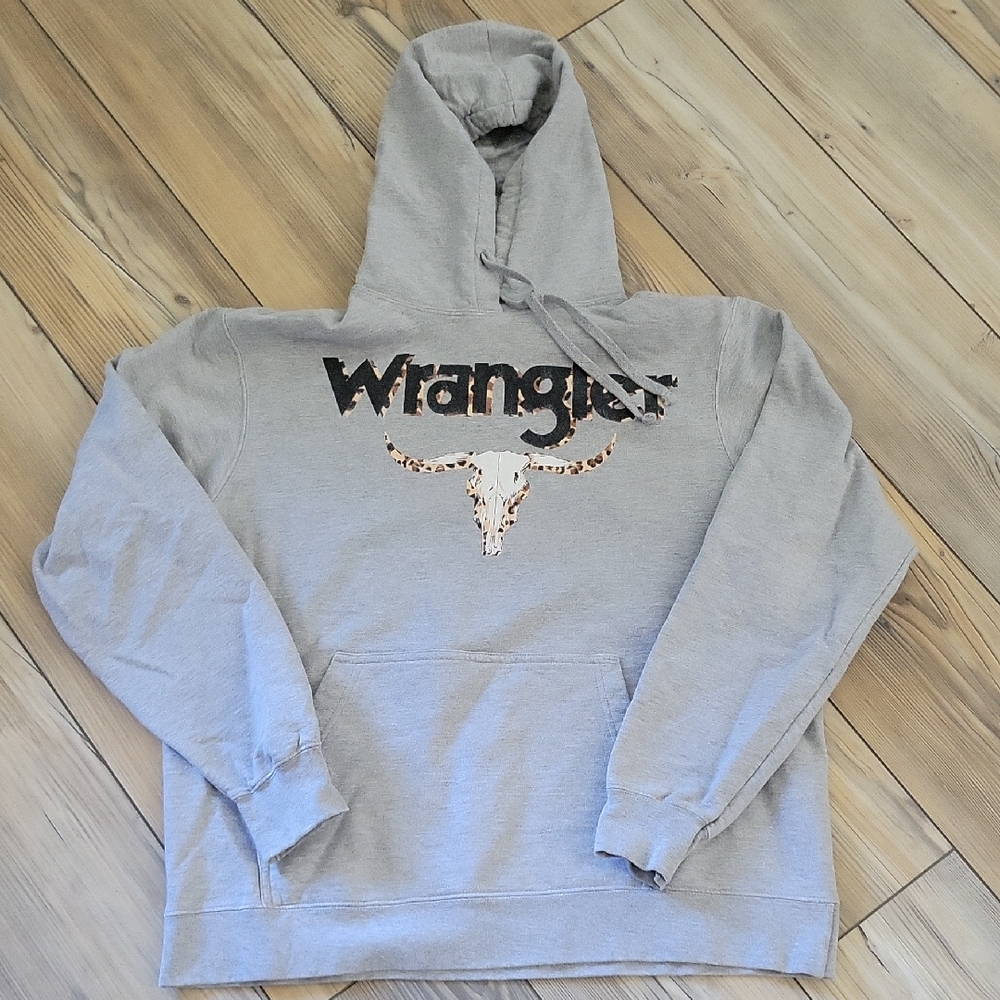 Used Wrangler Inspired Light Gray Hoodie with Leopard Accent